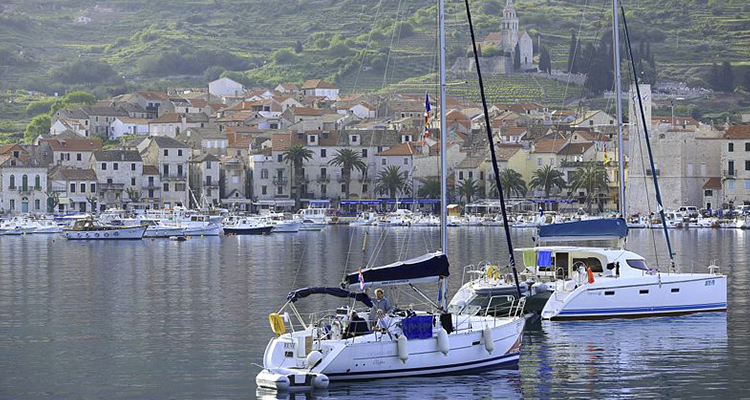 Åk på segelsemester i Kroatien